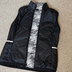 FootJoy Women's Golf Black and White Reversible Vest